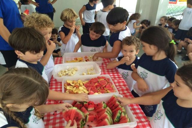 Hora da fruta na Educação Infantil