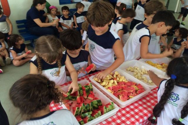 Hora da fruta na Educação Infantil