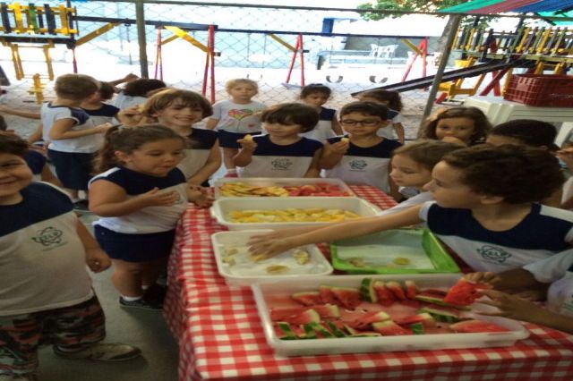 Hora da fruta na Educação Infantil
