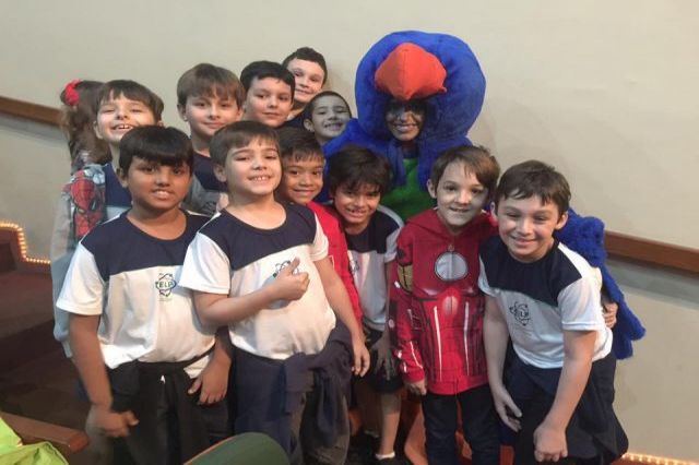 Teatro: O Gato de Botas