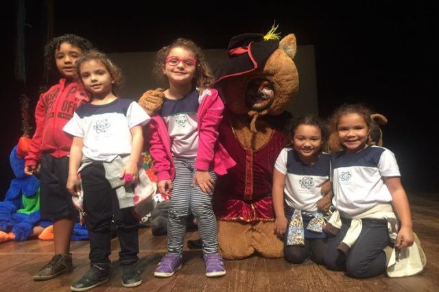 Teatro: O Gato de Botas