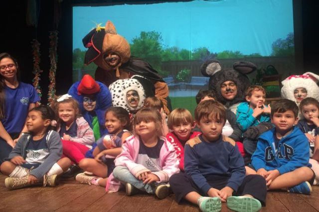 Teatro: O Gato de Botas