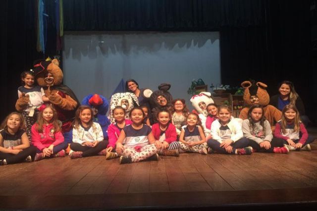 Teatro: O Gato de Botas