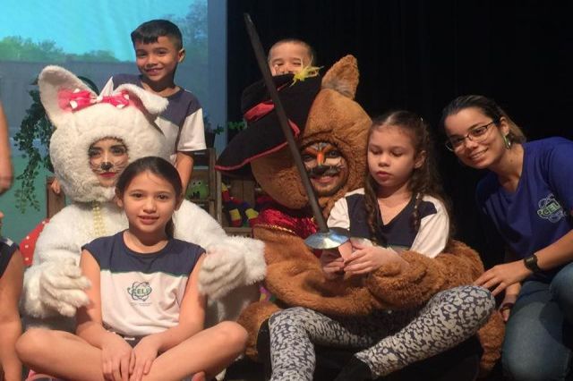 Teatro: O Gato de Botas