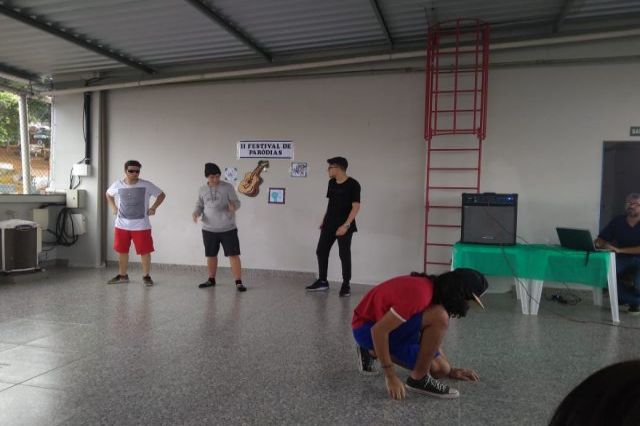 II Festival de Paródias Ensino Médio
