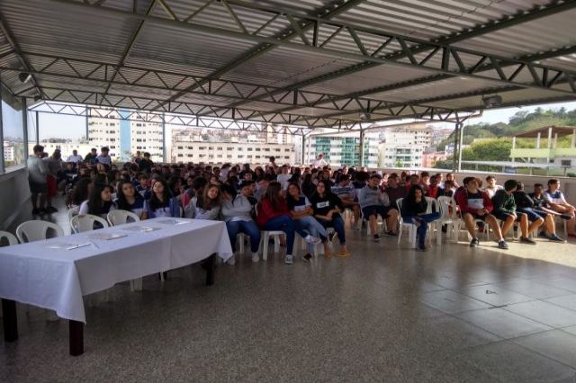 II Festival de Paródias Ensino Médio
